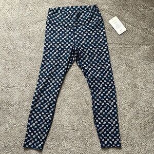 Fabletics NWT High Waisted 7/8 Leggings